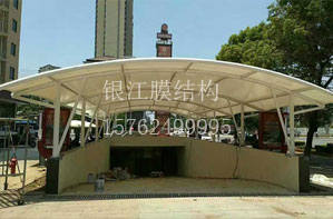 煙臺小區(qū)車庫出入口