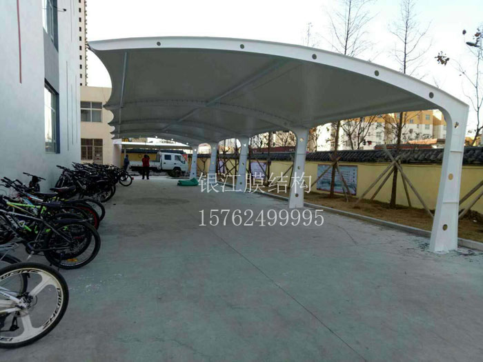 煙臺(tái)小區(qū)車棚.jpg